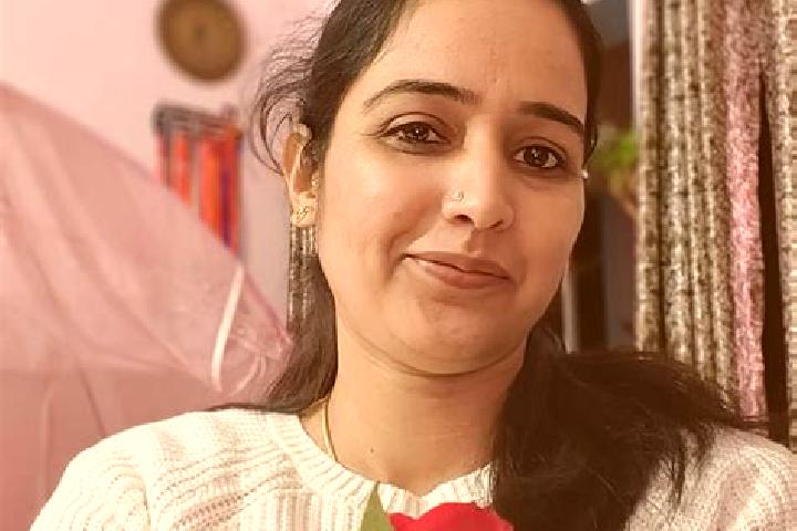 Lillian, 29 — Escort in Kusum Pur, India
