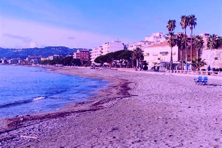 Lillian, 29 — Escort in San Bartolomeo In Bosco, Italy
