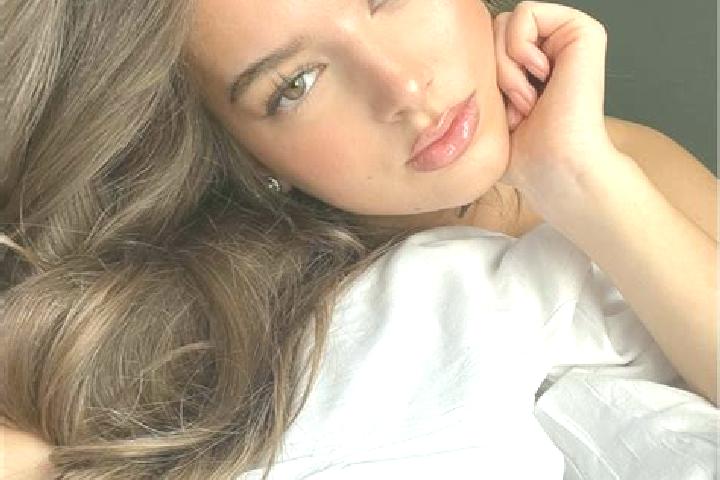 Lillian, 30, a brunette hazel-eyed caribbean companion based in Legnano. Offering Roleplay, Deep French Kissing, Striptease, Erotic Massage. Available for in...