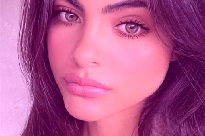 Lillian, 30, a chestnut green-eyed indian companion based in Cesny-Bois-Halbout. Offering Roleplay, Dinner Date, Tantra, Duos. Available for incall and outca...