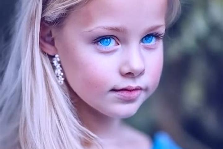 Lillian, 30, a dark blonde blue-eyed indian companion based in Sutton Veny. Offering Travel Companion, Fetish, Party Girl. Available for incall and outcall, ...
