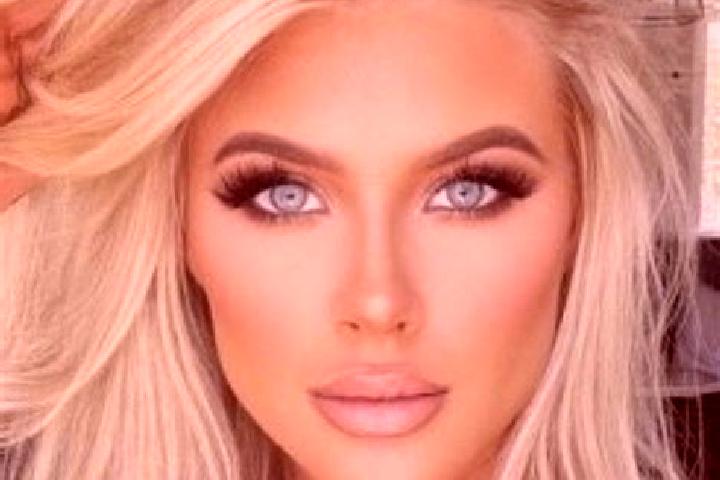 Lillian, 30, a platinum blonde amber-eyed mixed companion based in Homecourt. Offering Duos, 69, Deep French Kissing, Travel Companion. Available for incall ...
