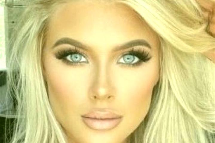 Lillian, 30, a platinum blonde brown-eyed mixed companion based in Valenzuela de Calatrava. Offering 69, Roleplay. Available for incall and outcall, overnigh...