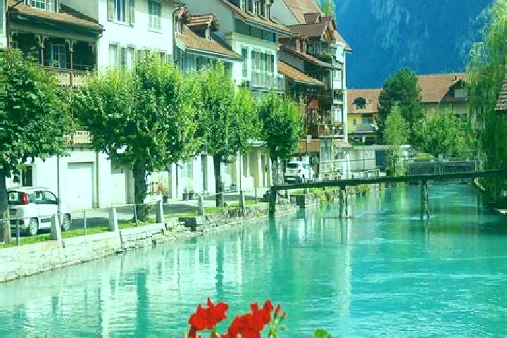 Lillian, 30 — Escort in Bueckler-Doernler, Switzerland