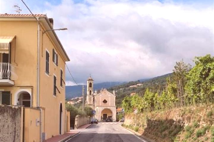 Lillian, 30 — Escort in Calice Ligure, Italy