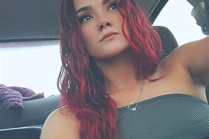 Lillian, 30 — Escort in Kori, Indonesia