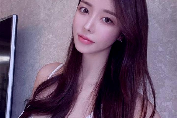Lillian, 30 — Escort in Longbei, China