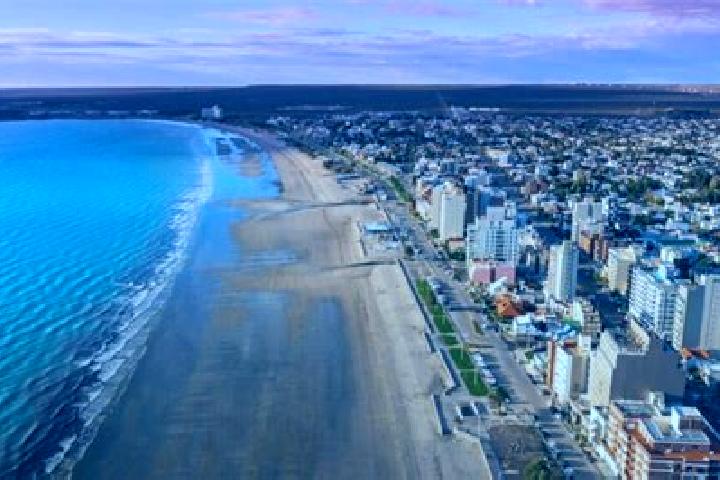 Lillian, 30 — Escort in Puerto Madryn, Argentina