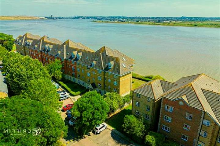 Lillian, 30 — Escort in Purfleet-on-Thames, United Kingdom