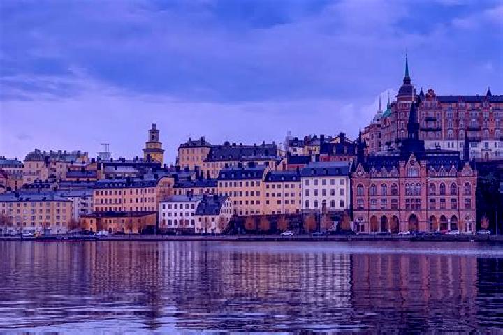 Lillian, 30 — Escort in Raksta, Sweden