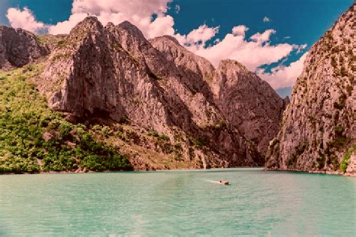 Lillian, 30 — Escort in Voskopoje, Albania