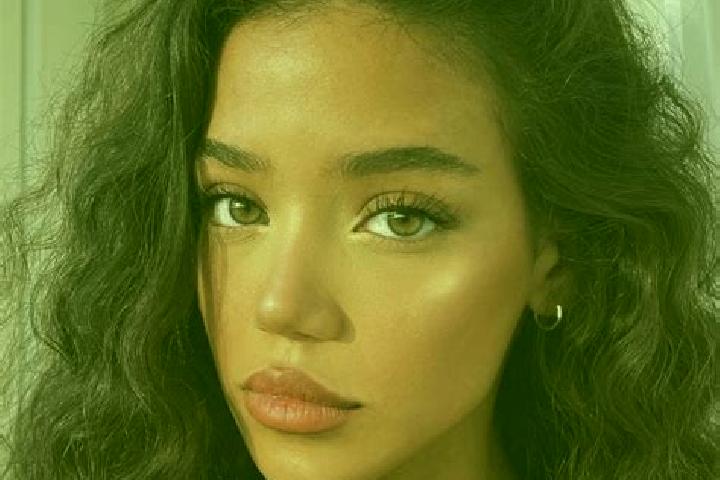 Lillian, 31, a black brown-eyed caucasian companion based in Santa Rosa Alta. Offering Deep French Kissing, Duos, Girlfriend Experience. Available for incall...