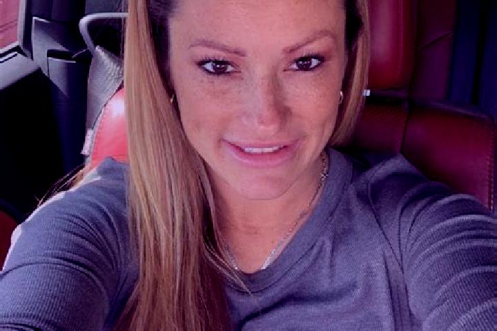 Lillian, 31, a red grey-eyed mixed companion based in Sawmills. Offering A-Level, Girlfriend Experience, Fetish, Party Girl. Available for incall and outcall...