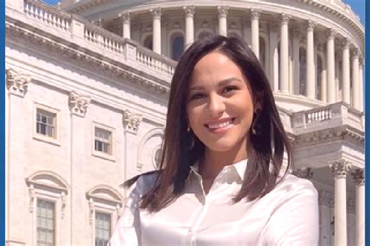 Lillian, 31 — Escort in Dilley, United States