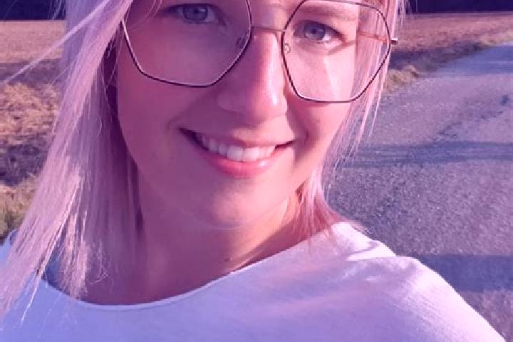 Lillian, 31 — Escort in Niederorschel, Germany