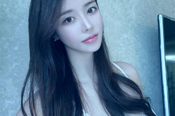 Lillian, 31 — Escort in Pulue, China