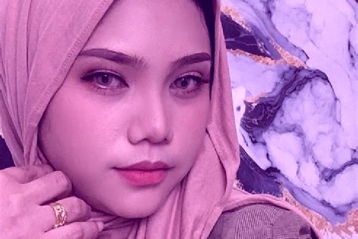 Lillian, 31 — Escort in Sambogunung, Indonesia