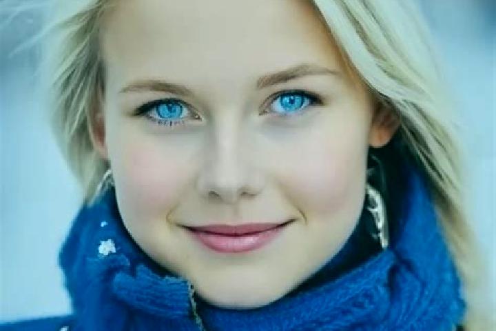 Lillian, 32, a blonde blue-eyed slavic companion based in Alton. Offering CIM, Travel Companion. Available for incall and outcall, day and evening dates.