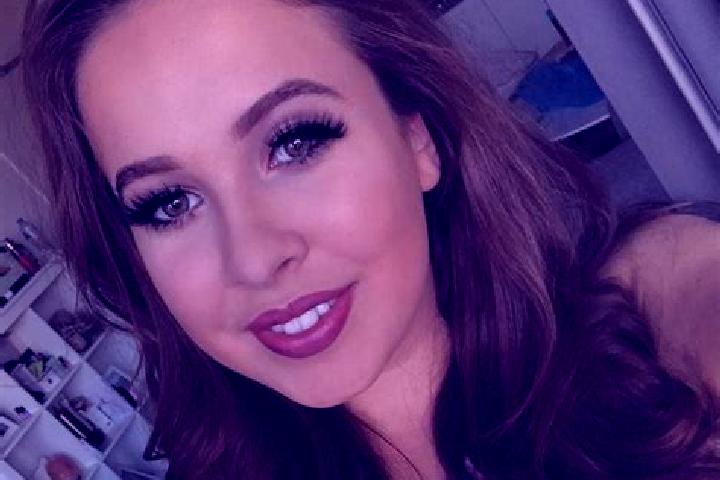 Lillian, 32, a dark blonde brown-eyed european companion based in Altenmoor. Offering Couples, A-Level, Dinner Date. Available for incall and outcall, overni...