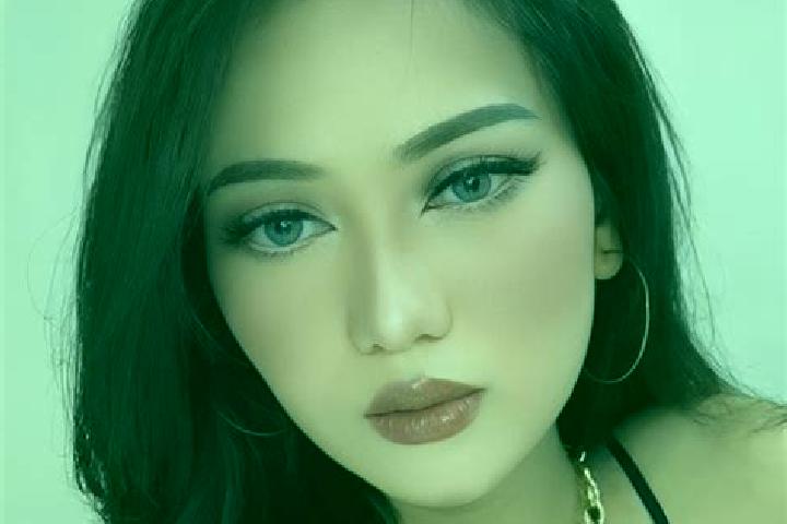 Lillian, 32 — Escort in Bengkayang, Indonesia