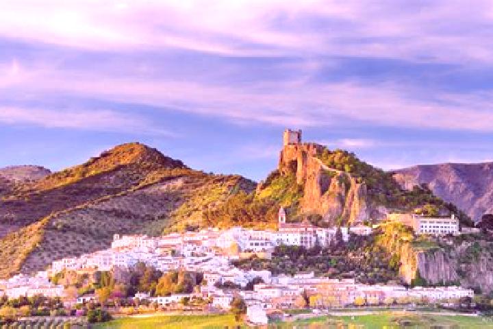Lillian, 32 — Escort in Bodonal de la Sierra, Spain