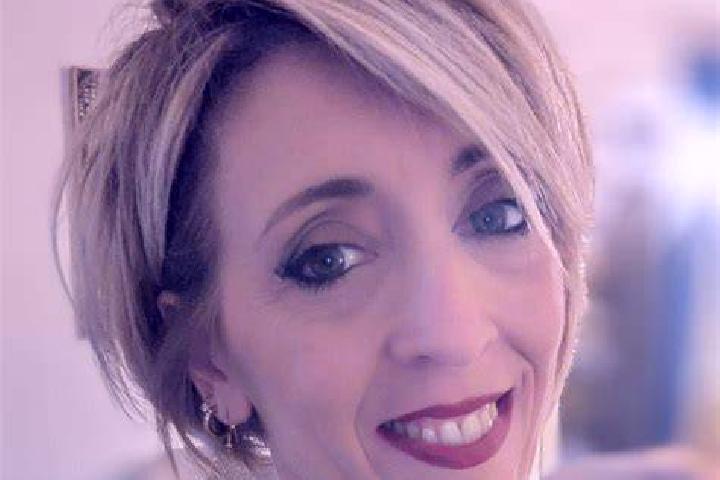 Lillian, 32 — Escort in Bretteville-sur-Laize, France