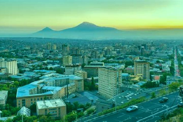 Lillian, 32 — Escort in Hushakert, Armenia