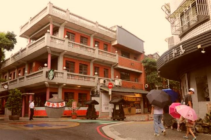 Lillian, 32 — Escort in Yingge, China