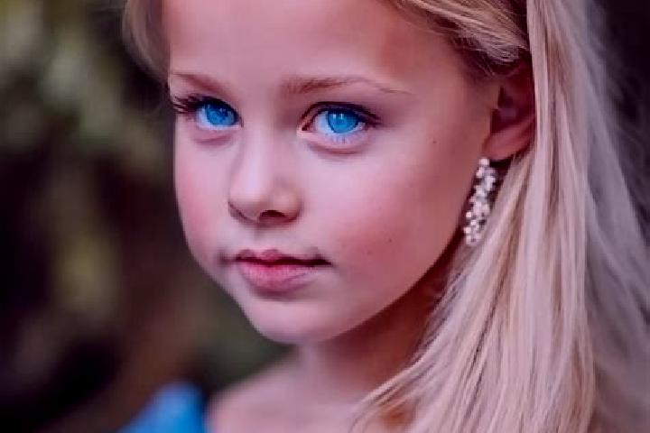 Lillian, 33, a blonde blue-eyed indian companion based in Wettstetten. Offering 69, Overnight, Prostate Massage, GFE. Available for incall and outcall, overn...