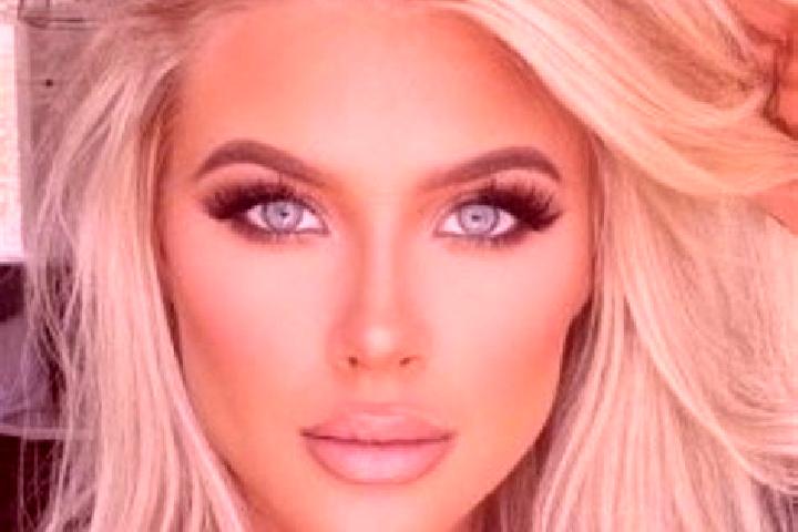 Lillian, 33, a platinum blonde brown-eyed middle eastern companion based in Pazoltepec. Offering Dinner Date, OWO, Striptease. Available for incall and outca...