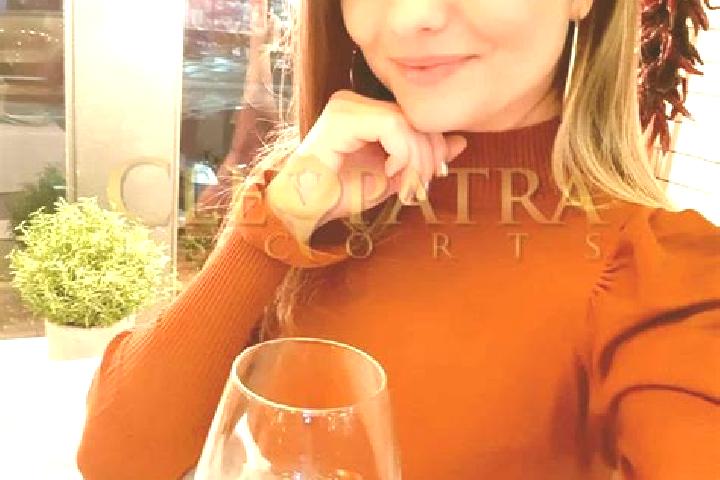 Lillian, 33, a red blue-eyed latina companion based in Barra do Pirai. Offering CIM, Dinner Date, Girlfriend Experience, OWO, Fetish. Available for incall an...