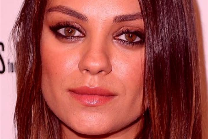 Lillian, 33, a red hazel-eyed indian companion based in Waenenda. Offering CIM, Tantra, A-Level, Dinner Date, Striptease. Available for incall and outcall, d...
