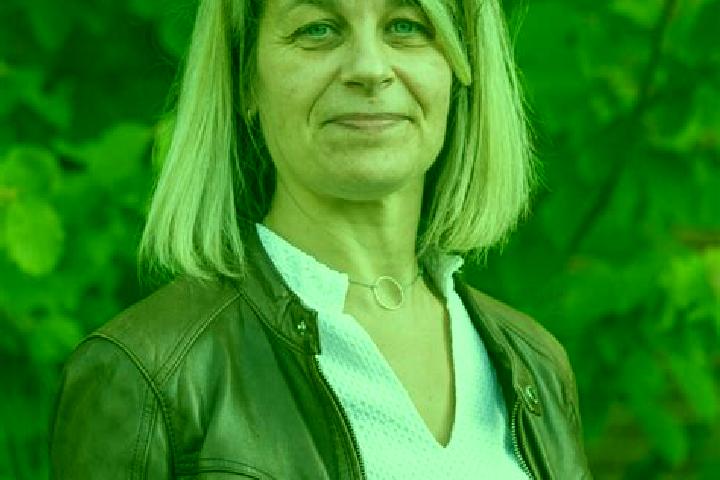 Lillian, 33 — Escort in Breal-sous-Montfort, France