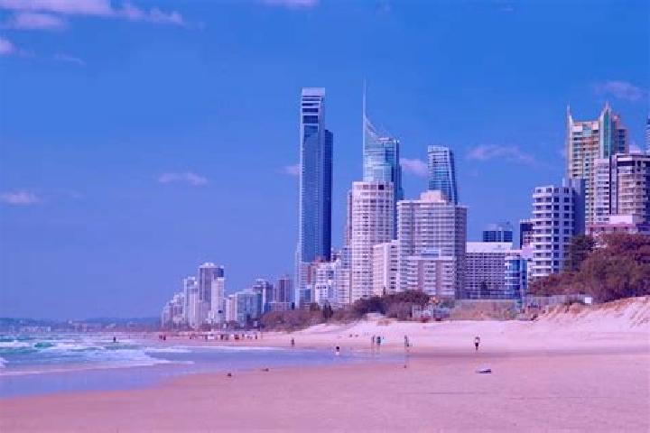 Lillian, 33 — Escort in Broadbeach Waters, Australia