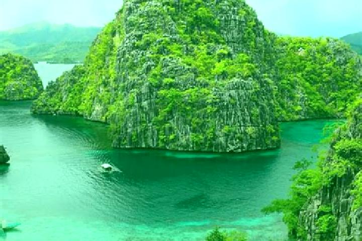 Lillian, 33 — Escort in Lukatan, Philippines
