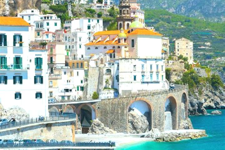 Lillian, 33 — Escort in Ruviano, Italy