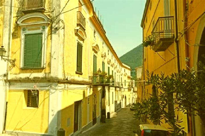 Lillian, 33 — Escort in Sant Egidio del Monte Albino, Italy