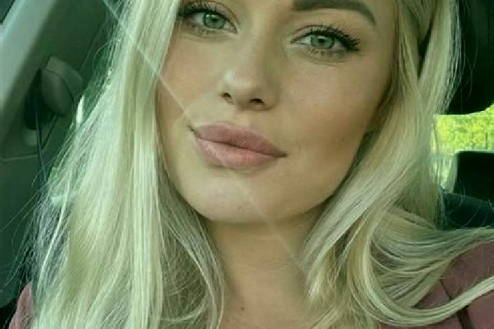 Lillian, 34, a blonde hazel-eyed mediterranean companion based in Haong Samnam. Offering Domination, Dinner Date, Deep French Kissing, CIM, Duos. Available f...