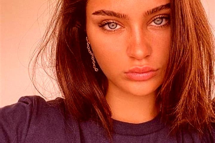 Lillian, 34, a brunette dark-eyed caribbean companion based in Ramsheh. Offering Massage, 69, Fetish, BDSM, A-Level. Available for incall and outcall, day an...