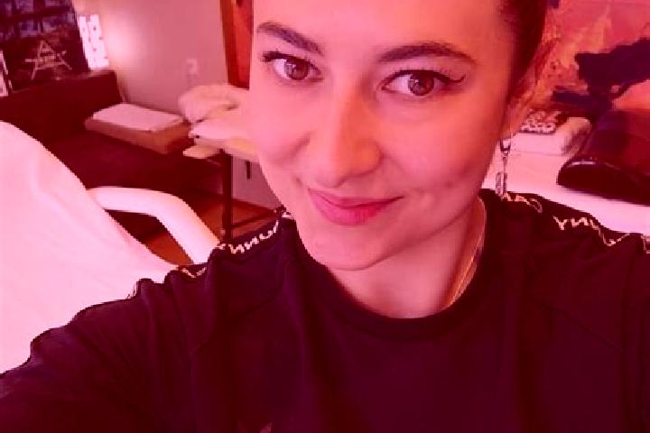 Lillian, 34, a brunette dark-eyed slavic companion based in Kuliouou - Kalani Iki. Offering Dinner Date, Tantra, Girlfriend Experience. Available for incall ...