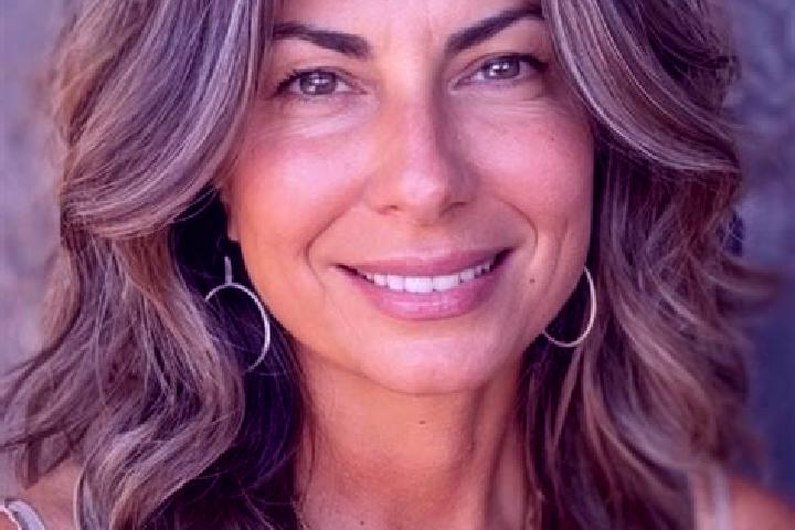 Lillian, 34, a brunette grey-eyed caucasian companion based in Camp Wood. Offering Couples, Prostate Massage, Roleplay. Available for incall and outcall, day...