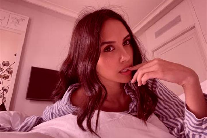Lillian, 34, a brunette grey-eyed middle eastern companion based in San Timoteo. Offering Travel Companion, Girlfriend Experience, Party Girl, Erotic Massage...