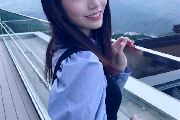 Lillian, 34 — Escort in Caihua, China