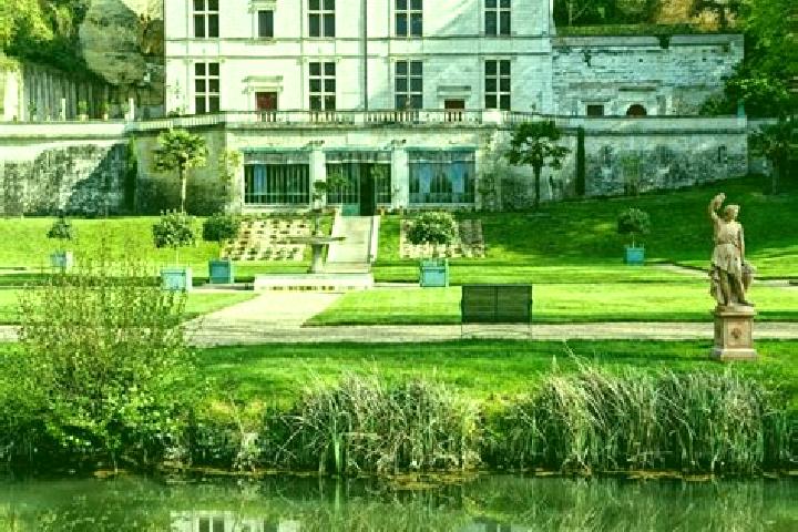 Lillian, 34 — Escort in Chateau-Gaillard, France
