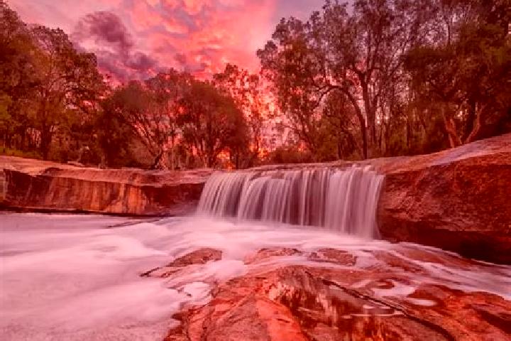 Lillian, 34 — Escort in Gidgegannup, Australia