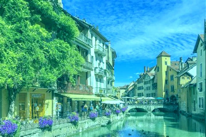 Lillian, 34 — Escort in La Vallee, France