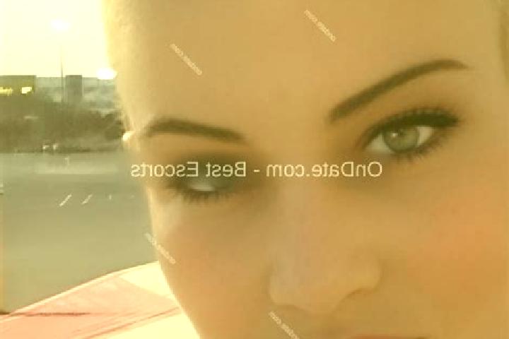 Lillian, 34 — Escort in Stoettera, Austria