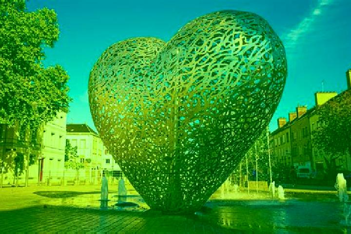Lillian, 34 — Escort in Troyes, France
