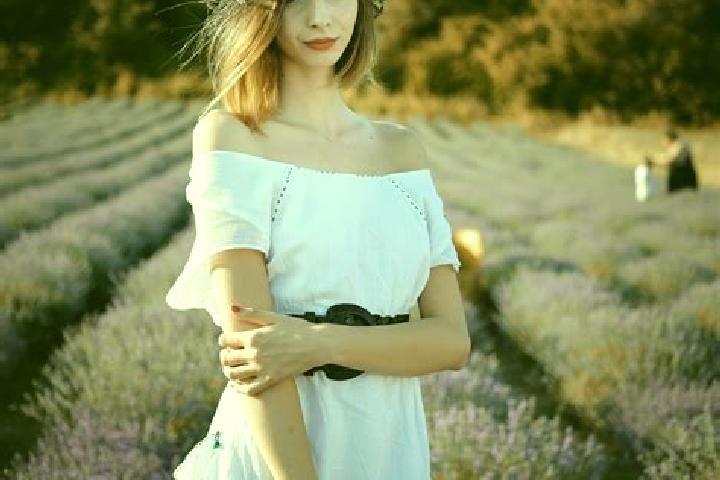 Lillian, 34 — Escort in Vidra, Romania