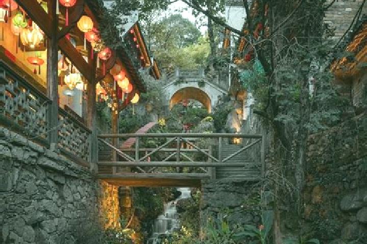 Lillian, 34 — Escort in Wuyuan, China